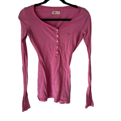 Top Hollister Vintage Y2k Extra Pequeño Rosa Manga Larga Henley Elástico Abotonado Foto 1 de 4