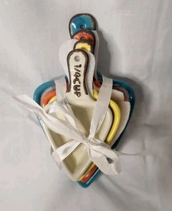 Stonebriar Collection Cucchiaio Misuratore Ceramica Multicolore Set 4pz NUOVO - Foto 1 di 9