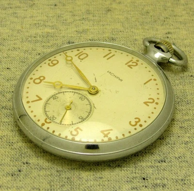 VINTAGE RUSSIAN Men's POCKET WATCH ISKRA. Mechanism ChChZ 15 jewels. 3-58 - Image 1 of 4