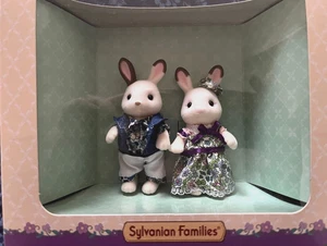 Sylvanian Families Flowery Couple Set Liberty Print BNIB UK Seller - Picture 1 of 3