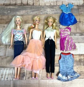 Vintage Lot Of 3 Barbie Dolls With Outfits & Accessories - Picture 1 of 3