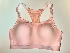 VS/ VICTORIA’S SECRET/ VICTORIA SPORT BH Rückenverschluss Formschale: Pink, 32C - Bild 1 von 3