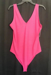 NWT Abound Pink Ribbed V Neck Bodysuit Medium - Picture 1 of 9