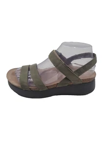 Munro Women's Sz 8.5 Juniper Platform Heel Green Nubuck Slingback Sandals - Picture 1 of 12