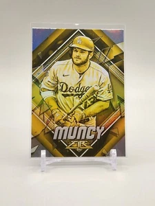 Max Muncy 2022 Topps Fire #75 acuñado en oro - Imagen 1 de 2