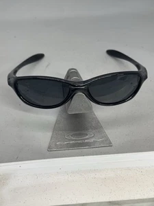 New Oakley Fate Jet Black W/Black Iridium Lenses - Picture 1 of 9