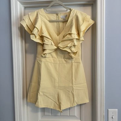 Nuevo SHE + SKY Mediano Amarillo Pantalones Cortos Mameluco Cuello en V Volantes Femenino Coqueta Foto 1 de 4