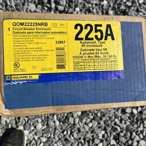 New Square D QOM22225NRB Enclosure Circuit Breaker 225 Amps 120/240 V 2 Pole - Picture 1 of 3