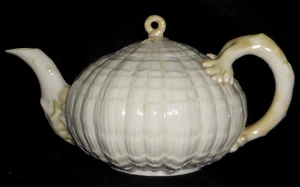 Delightful Vintage Belleek Tridacna Teapot, 6th Mark 1965-80 - Picture 1 of 23