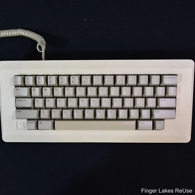 Original 1984 Apple M0110 Keyboard for Macintosh Untested - Image 1 of 4