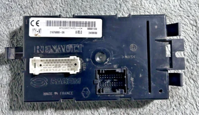 UNITÉ COMMANDE HABITACLE UCH-N3 21676880-3A 8200374951 V5.0 A DECODER - Immagine 1 di 4