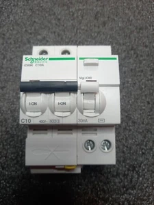 SCHNEIDER ELETTRICO A9Q41225+A9F79210+A9A26927 Interruttore magnetotermico iC60N - Foto 1 di 3