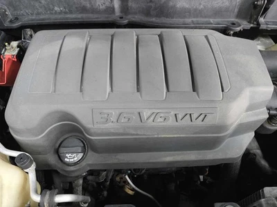 Buick Enclave 2008 cubierta de motor de 3,6 L *muy bonita* OEM 12629963 Foto 1 de 4