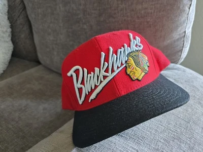 Retro NHL Chicago Blackhawks Snapback Raro Rojo Gorra Sombrero Hockey sobre Hielo Mitchell Ness Foto 1 de 3