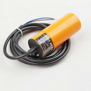 Capacitive Sensor KB0025 For IFM - Picture 1 of 3