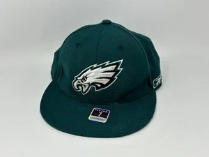 PHILADELPHIA EAGLES NEW ERA FITTED GREEN/BLACK HAT SIZE 7 NFL FOOTBALL PRE-OWNED - Picture 1 of 9