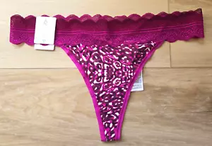 NWT Calvin Klein Multi Silky Smooth Printed Ombre Lace Waist Thong Panties M - Picture 1 of 3