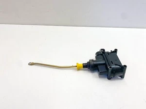 MERCEDES-BENZ SL R107 Vacuum Valve 5.60 Petrol 178kw 1987 24590922 - Picture 1 of 6
