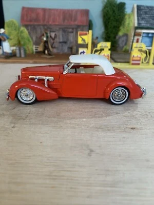 Matchbox 1937 Cord Model 812 Supercharged Convertible Phaeton Sedan Model - Image 1 of 4