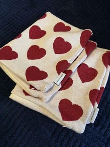 Cupcakes And Cashmere 2 Heart Knitted Decorative Pillow Case Cover Valentine's - Picture 1 of 7