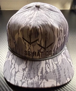 Southern String Hat Co/ März 2025 Drop Turkey Tracks Camouflage! - Bild 1 von 4