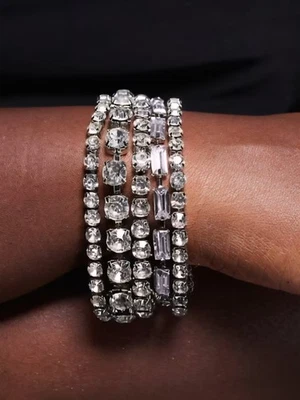 Armband mit verschiedenen Kristalldetails Von ASOS DESIGN 14.99 Euro - Bild 1 von 2