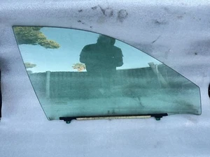 02-06 Lexus ES300 ES330 Right Passenger Front Door Glass OEM - Picture 1 of 10