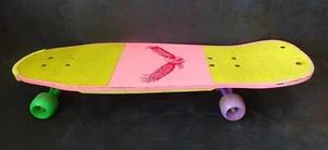 ancien Skateboard vintage bois & plastique pr déco collection vintage 80 90s (2) - Foto 1 di 23
