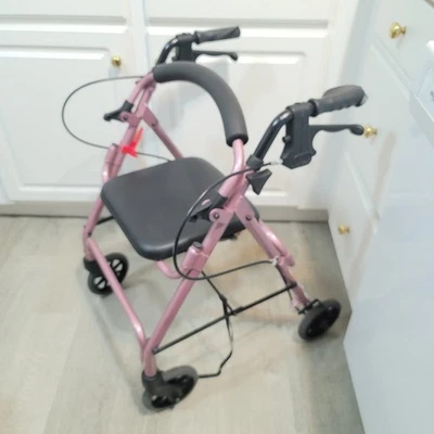 Nova GetGo Petite Walker 300 Lb Kappe sehr gut sauber Räder/Achsen gereinigt/gefettet - Bild 1 von 4