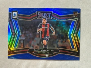 2024-25 Panini Select Serie A Field Level Azul Santiago Castro Rookie RC #207 - Imagen 1 de 2