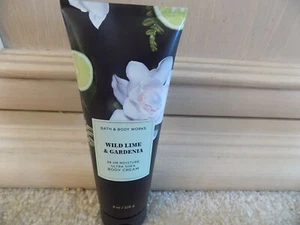 Crema corporal ""Wild Lime and Gardenia"" Bath & Body Works 8 oz - Imagen 1 de 2