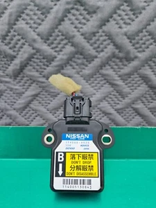 2015-2024 INFINITI Q70L SUSPENSION YAW RATE GRAVITY SENSOR MODULE OEM 479313JA0B - Picture 1 of 2