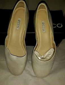 Nuevo ECCO Taisha Slip On Flatties Blanco Vaca Nubuck Reino Unido 6 - Imagen 1 de 5