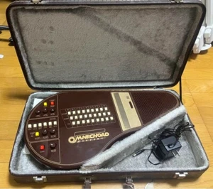 SUZUKI OMNICHORD OM-27 Instrumento Electrónico De Colección Funcionando De Japón con Estuche - Imagen 1 de 10