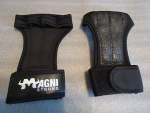 Fitness Gloves Weight Lifting Gym Workout Training Wrist Strap Fingerless L Blac - Picture 1 of 8