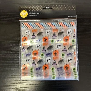 Wilton BOO! Halloween Treat Bags, 20 CT Pumpkin, Skull, Bat, Witch Hat & Eyeball - Picture 1 of 3