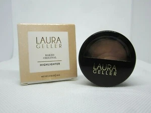 Laura Geller Baked Original Highlighter French Vanilla 0.06 oz. - Picture 1 of 7