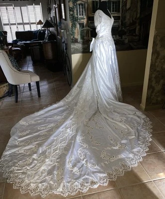 Elaborado Vestido De Colección Años 80 Blanco Satinado Cuentas Lentejuelas Tren Largo 110" Espalda Baja 8 Foto 1 de 4