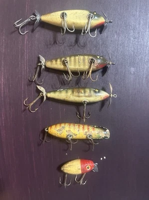 Lote de señuelos de pesca vintage - Creek Chub Heddon South Bend Pawpaw? Foto 1 de 4