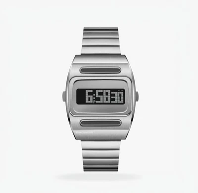 Reloj Digital Carreras G100 LED Acero Inoxidable Futurista Retro Pulsera Foto 1 de 4