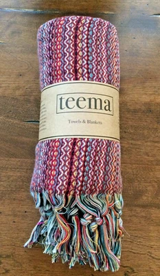 Toalla borla Teema Labyrinth 100 % algodón turco 70"x38"- granate nueva con etiquetas Foto 1 de 4