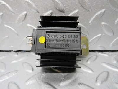 Relé ECU 0055459832 ♂ Mercedes-Benz W124 260E 0055459832 Foto 1 de 4