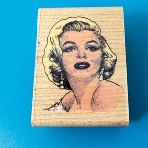 Marilyn Monroe~Strike A Pose A311-D~Movie Star~1.5" X 2"~RARE~Rubber Stampede - Picture 1 of 7