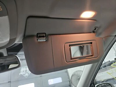 Used Right Sun Visor fits: 2007 Mercedes-benz Mercedes r-class 251 Type roof ill - Image 1 of 4