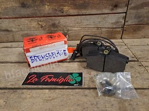Orig. Bremsbeläge + Warnkontakt für ALFA ROMEO 164 2.0 T.S. vorne 60760114 - Picture 1 of 4