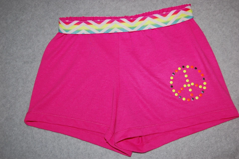Girls DARK PINK CASUAL PLAY SHORTS Fold Top ZIG ZAG WAIST Peace Sign XL 14-16 - Image 1 of 1