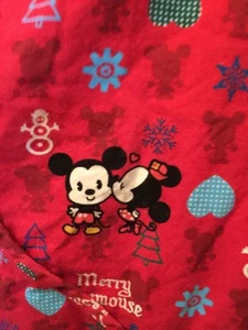 DISNEY CUTIES CHRISTMAS SCRUB TOP SIZE SMALL TIE BACK HOLIDAY KISSMOUSE - Picture 1 of 7