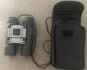 Tasco Compact pocket Binoculars 10 x 25 Metal Ideal For Hiking, Bird Watching - Picture 1 of 7