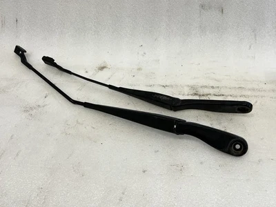 Par de brazos limpiaparabrisas delantero Volvo C30 2007 2008 2009 2010 2011 2012 Foto 1 de 2