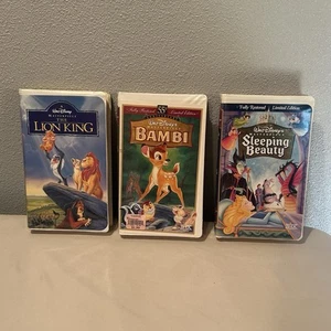 Disney Classics Lot VHS Bambi, Sleeping Beauty,  Lion King, Clamshell Case - Picture 1 of 6